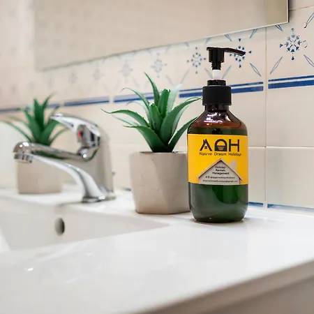 Kissed By The Sun, With Pool, Ac And Tennis Court By Algarve Dream Holidays Albufeira