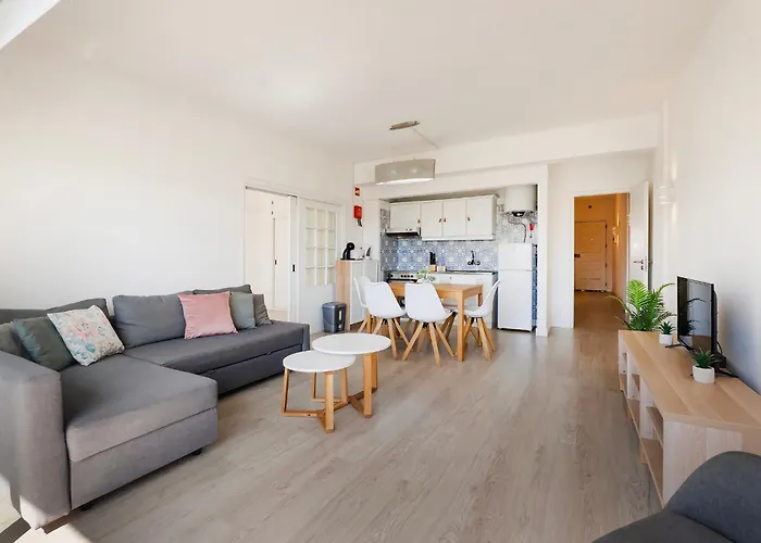 Kissed By The Sun, With Pool, Ac And Tennis Court By Algarve Dream Holidays Albufeira