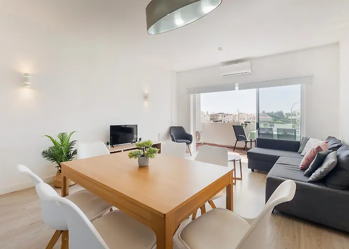 Kissed By The Sun, With Pool, Ac And Tennis Court By Algarve Dream Holidays