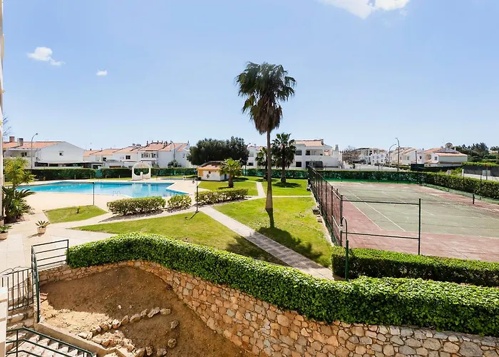 Kissed By The Sun, With Pool, Ac And Tennis Court By Algarve Dream Holidays Apartment