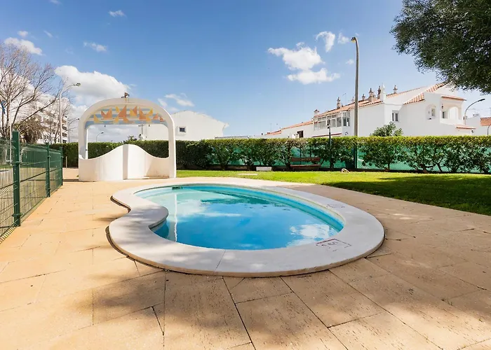 Kissed By The Sun, With Pool, Ac And Tennis Court By Algarve Dream Holidays Apartment *
